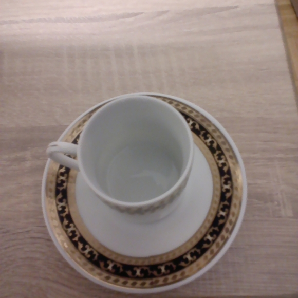 ESPRESSO CUPS AND SAUCERS - Picture 2 of 9